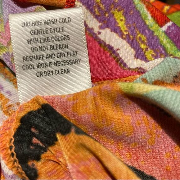 SPENSE, women’s Multicolored Top,Size Petite Medium,Sleeveless,Plunging neckline - Picture 8 of 8